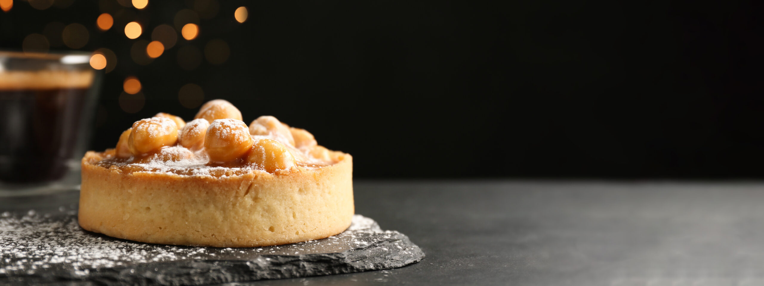 Delicious tartlet with hazelnuts